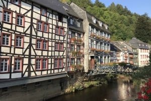 From Brussels: Tour of Cologne and Postcard Town of Monschau