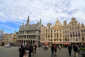 Desde París: Excursión de un día con guía a Bruselas y Brujas