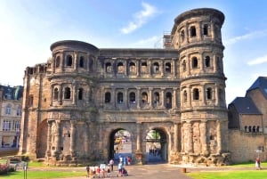 Paris/Frankfurt/Amsterdam: 7-Day Western Europe Loop Tour