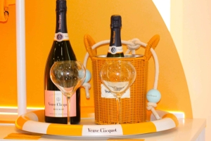 パリVIPシャンパーニュ地方プライベート運転手付き12時間コース