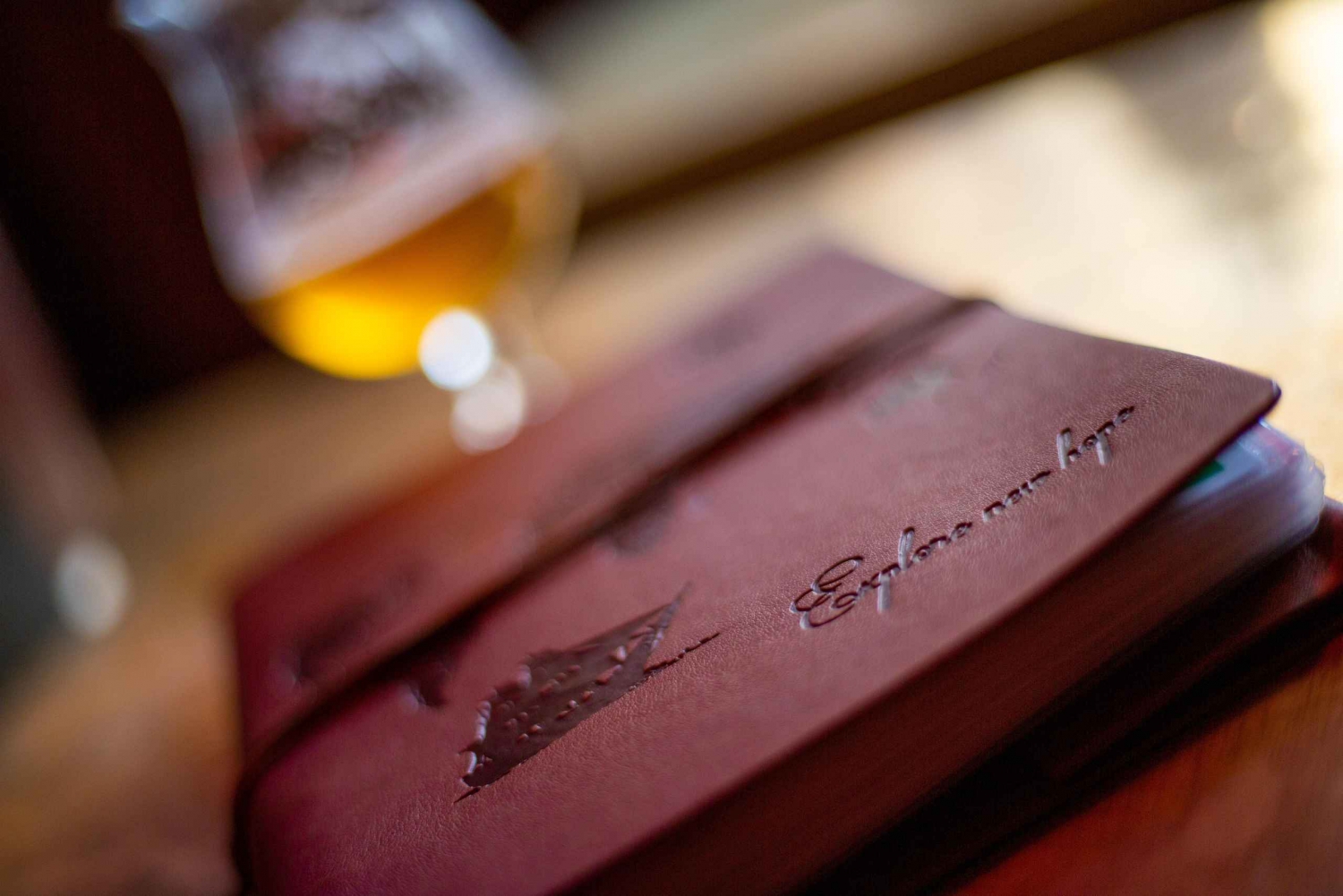 Brysselin oluenmetsästysseikkailu 'HOPPY-TOUR', jossa on 3 maistiaista