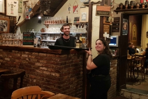 Brussels: Tour of Royal Theatre Toone with Snacks and Beer