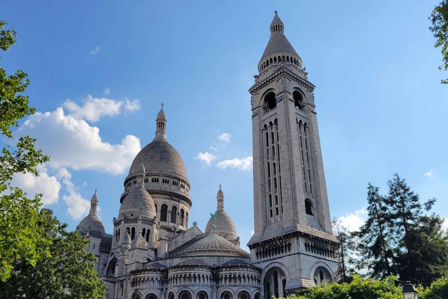 Montmartre Perfecto: бурдели, воины и религия
