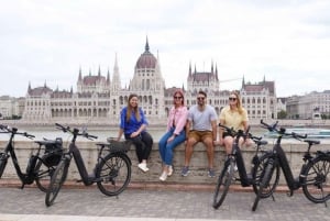 Budapest: Guided E-Bike Sightseeing Tour