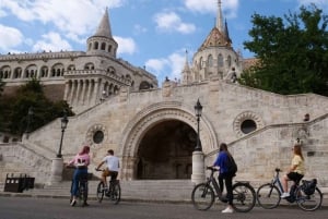 Budapest: Guided E-Bike Sightseeing Tour