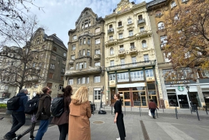 Tutustu Budapestiin jalan ja raitiovaunulla.