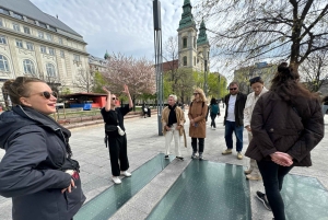 Tutustu Budapestiin jalan ja raitiovaunulla.