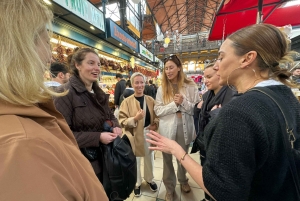 Tutustu Budapestiin jalan ja raitiovaunulla.