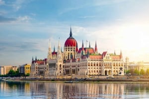 Best of Budapest: Private Walking Tour with a Local