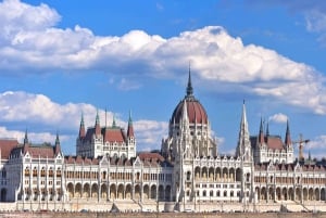 Best of Budapest: Private Walking Tour with a Local