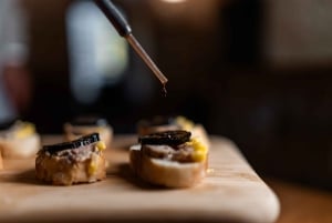 Búsqueda de trufas negras, foie gras y vinos con recogida en Budapest.