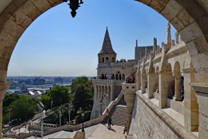 Buda Castle: Kingdom of Many Nations 3-Hour Walking Tour