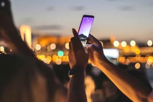 Budapest : croisière touristique d'une heure en soirée avec boisson