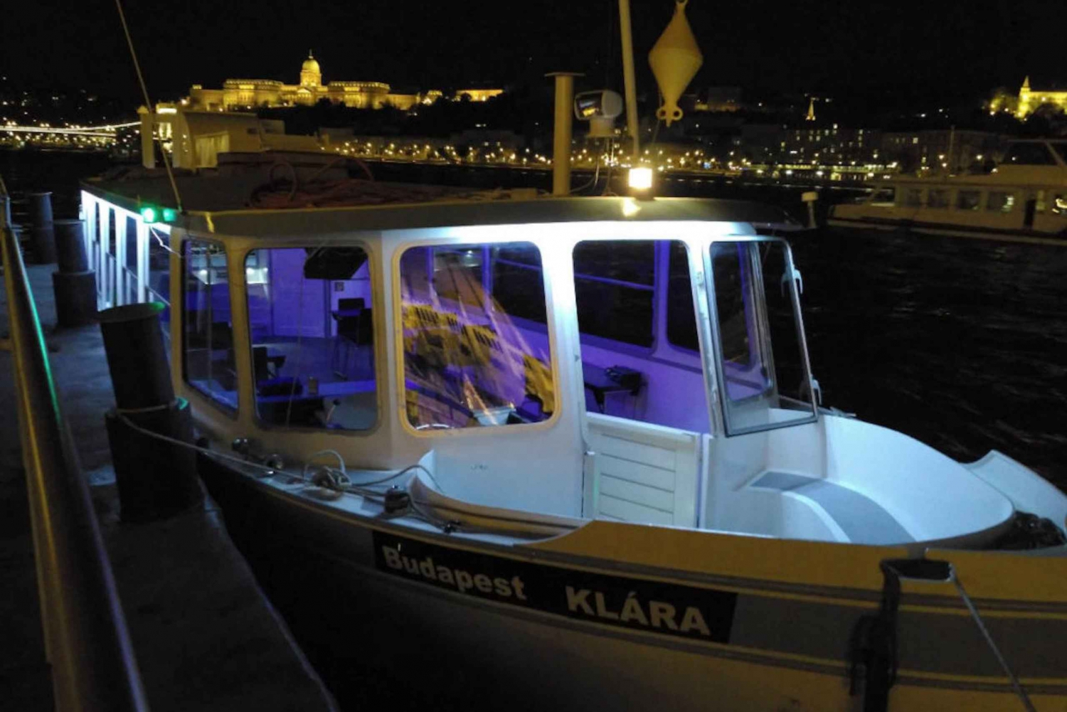 Budapest: 1-Hour Private Boat Cruise