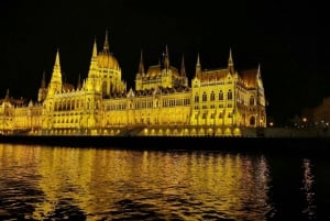 Budapest: Stadens höjdpunkter kryssning med välkomstdrink