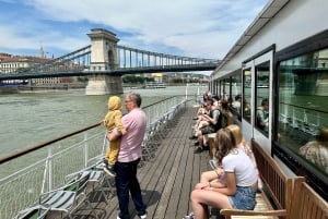 Budapest : croisière ensoleillée d'une heure avec Prosecco