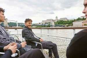 Budapest: 1 times Sunshine Booze Cruise med Prosecco