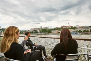 Budapest: 1 times Sunshine Booze Cruise med Prosecco