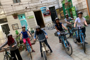 Budapest: 2.5-hour Hidden Sights Private Bike Tour