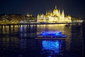 Budapest: 3-Course Dinner Cruise and Piano Show