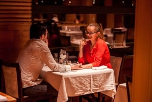 Budapest: 3-retters middag for 2 – stationær bådrestaurant