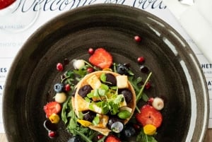 Budapest: 3-retters middag for 2 – stationær bådrestaurant