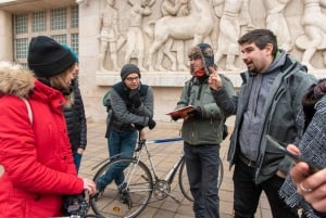 Budapest: 3-Hour Walking Tour About Communism (Small Group)