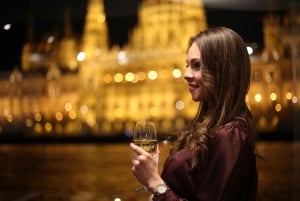 Budapest: 4-Course Dinner Cruise with Piano Show