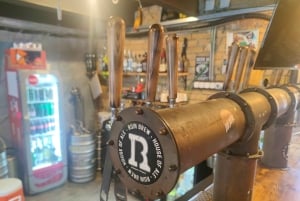 Boedapest: 9-rangs Hongaars & Craft Bierproeverij met hapjes