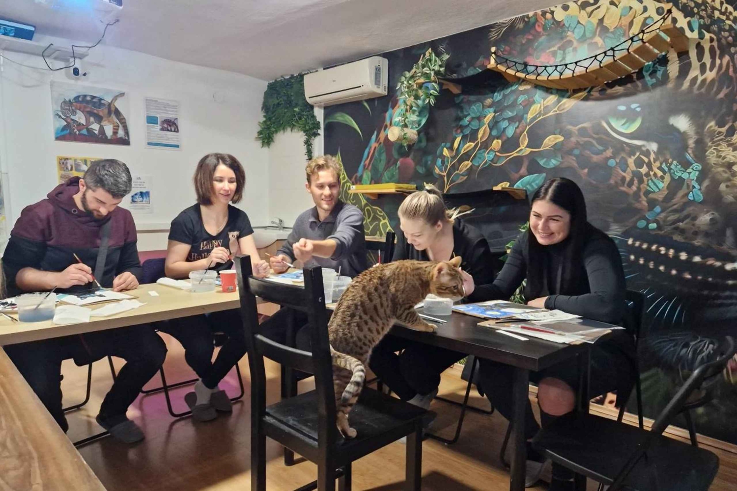 Budapest: Acrylic Painting Workshop in Cat Museum Budapest