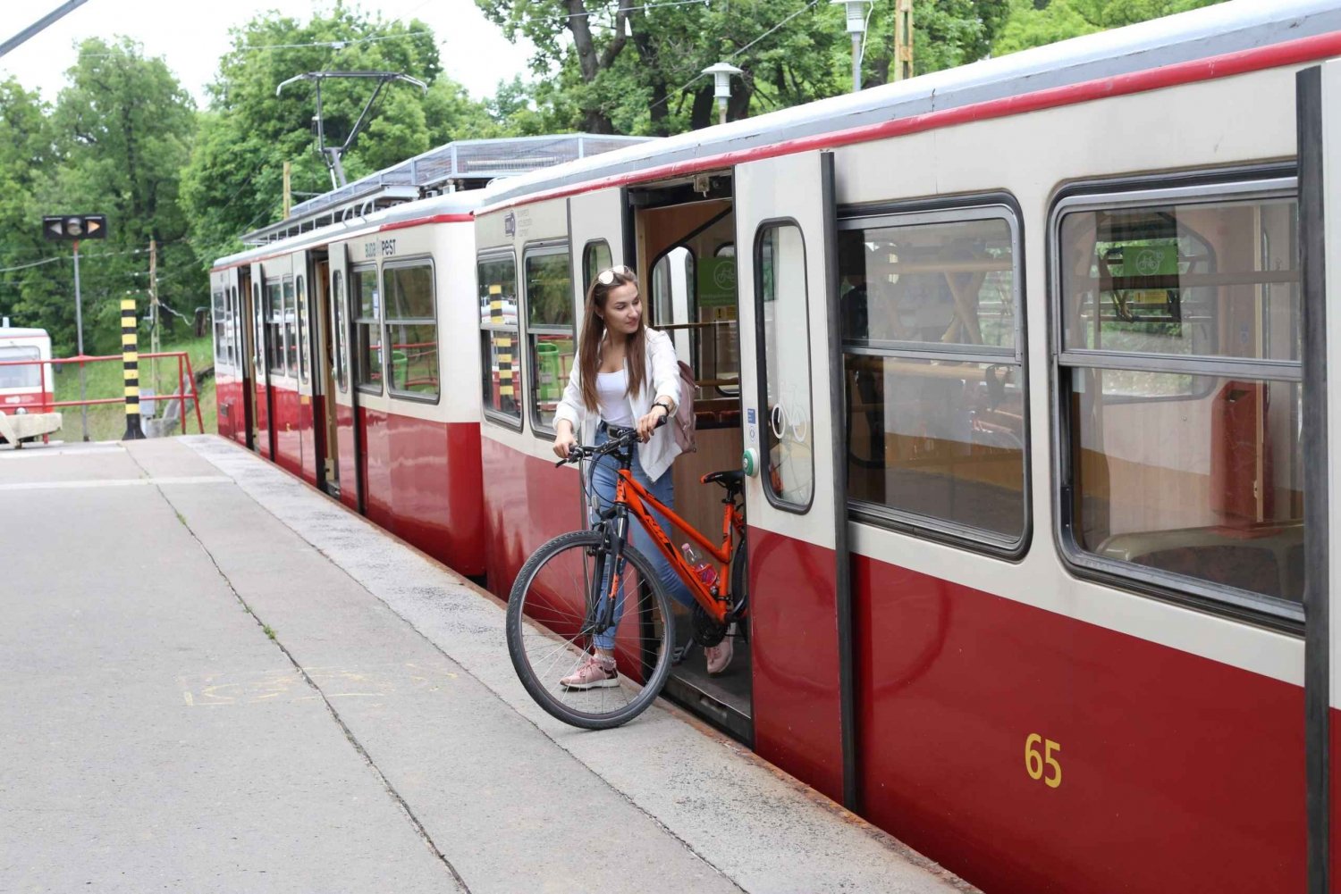 Budapest Adventure Sightseeing Bike Tour