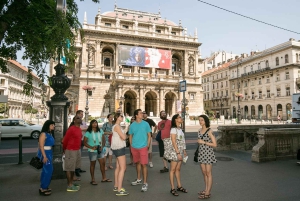 Budapest: All in One Walking Tour with Strudel House Stop