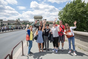 Budapest: All in One Walking Tour with Strudel House Stop