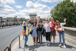 Budapest: Strudel House Stop: All in One Walking Tour with Strudel House Stop