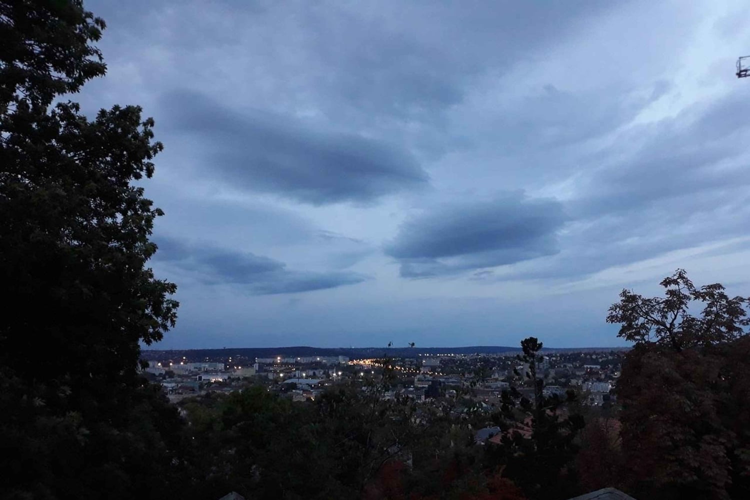 Budapest all'alba: tour panoramico a piedi con spettacolo musicale