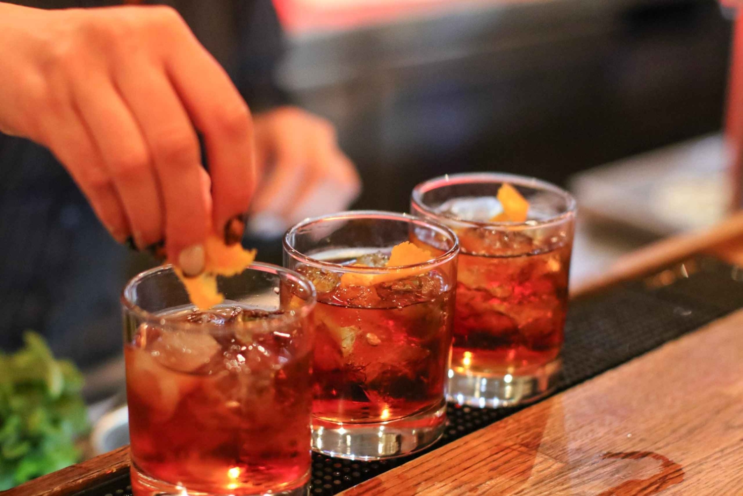 Budapest: Bar Night Walking Tour med lokale drikker