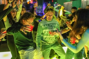 Budapest: Bar Night Walking Tour med lokale drikker