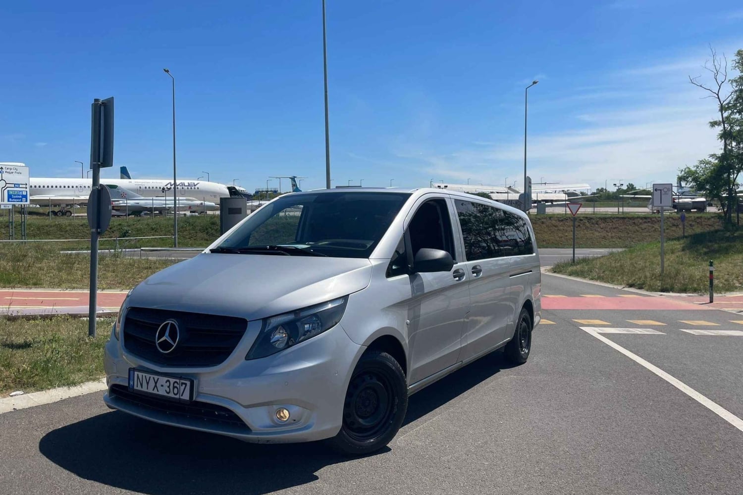 Budapest: Servizio di transfer aeroportuale privato dentro e fuori Budapest