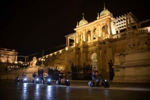Budapest: Visita nocturna en E-Scooter al Castillo de Buda