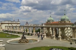Budapest: Buda Castle Private Walking Tour