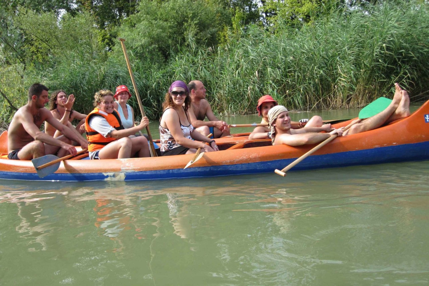 Budapest: Excursión en canoa por el Danubio con sauna caliente después
