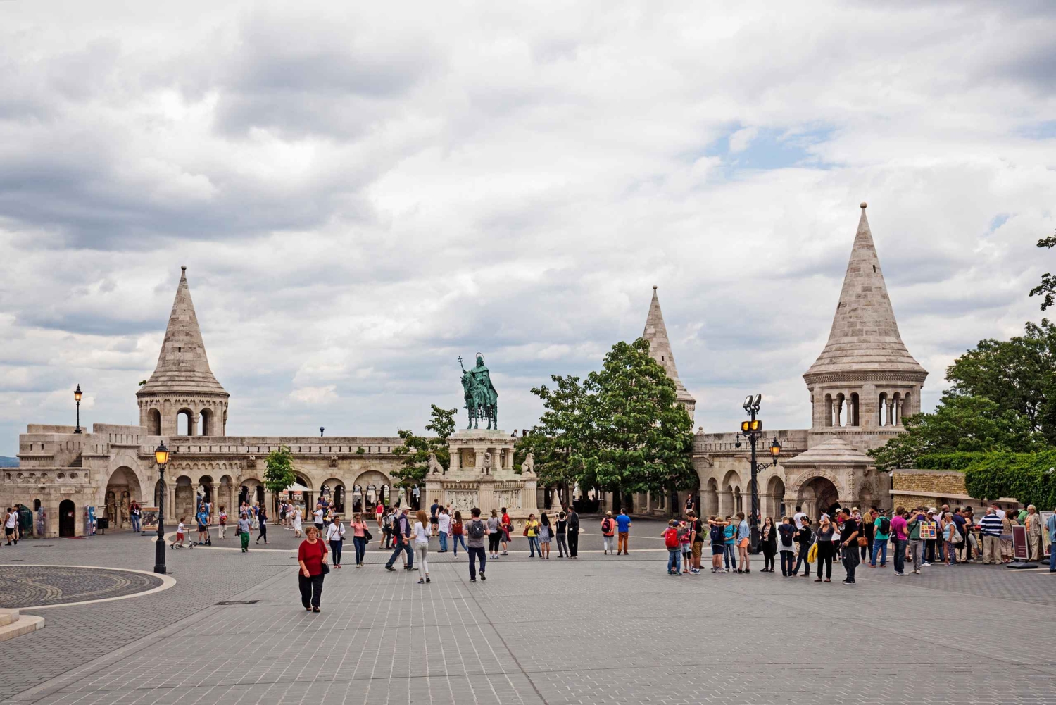 Boedapest: Wandeling door de Burchtwijk met toegang tot de Matthiaskerk