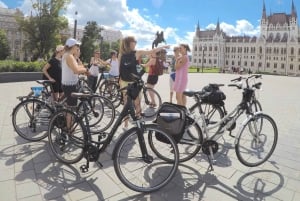 Tour de bicicleta elétrica por Budapeste e pelo Castelo com um guia local