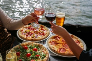 Budapest: crucero en catamarán con pizza