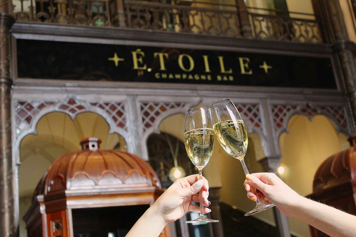Budapest: Champagne Tasting at Étoile Champagne Bar & Snacks