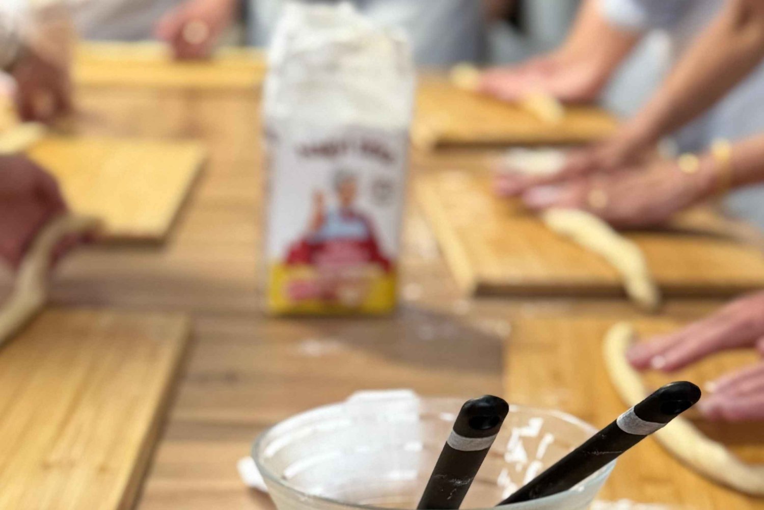 Budapest: Chimney Cake Workshop with Different Flavors