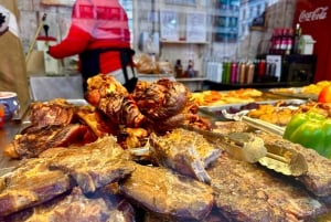 Budapest: Christmas Market Guided Walking Tour with Tastings