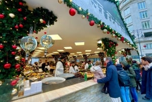Budapest: Christmas Market Guided Walking Tour with Tastings