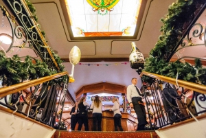 Budapest: Christmas and Holiday Danube Dinner Cruise