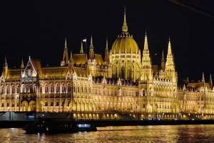 Budapeszt: Rejs po mieście z drinkiem powitalnym